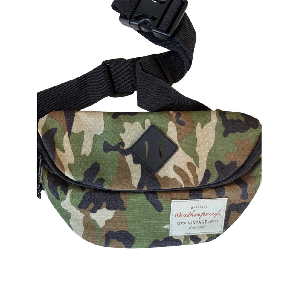 NEW Weatherproof Camouflage Waist Pack Travel Camp Streetwear Consign